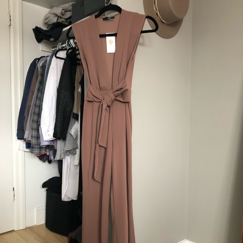 BeModish jumpsuit - Picture 2 of 3